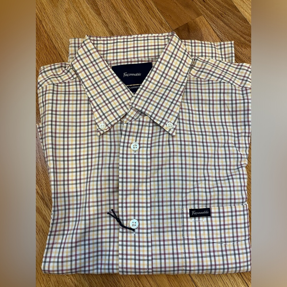 NEW Façonnable Men’s shirt Button Down. Size M